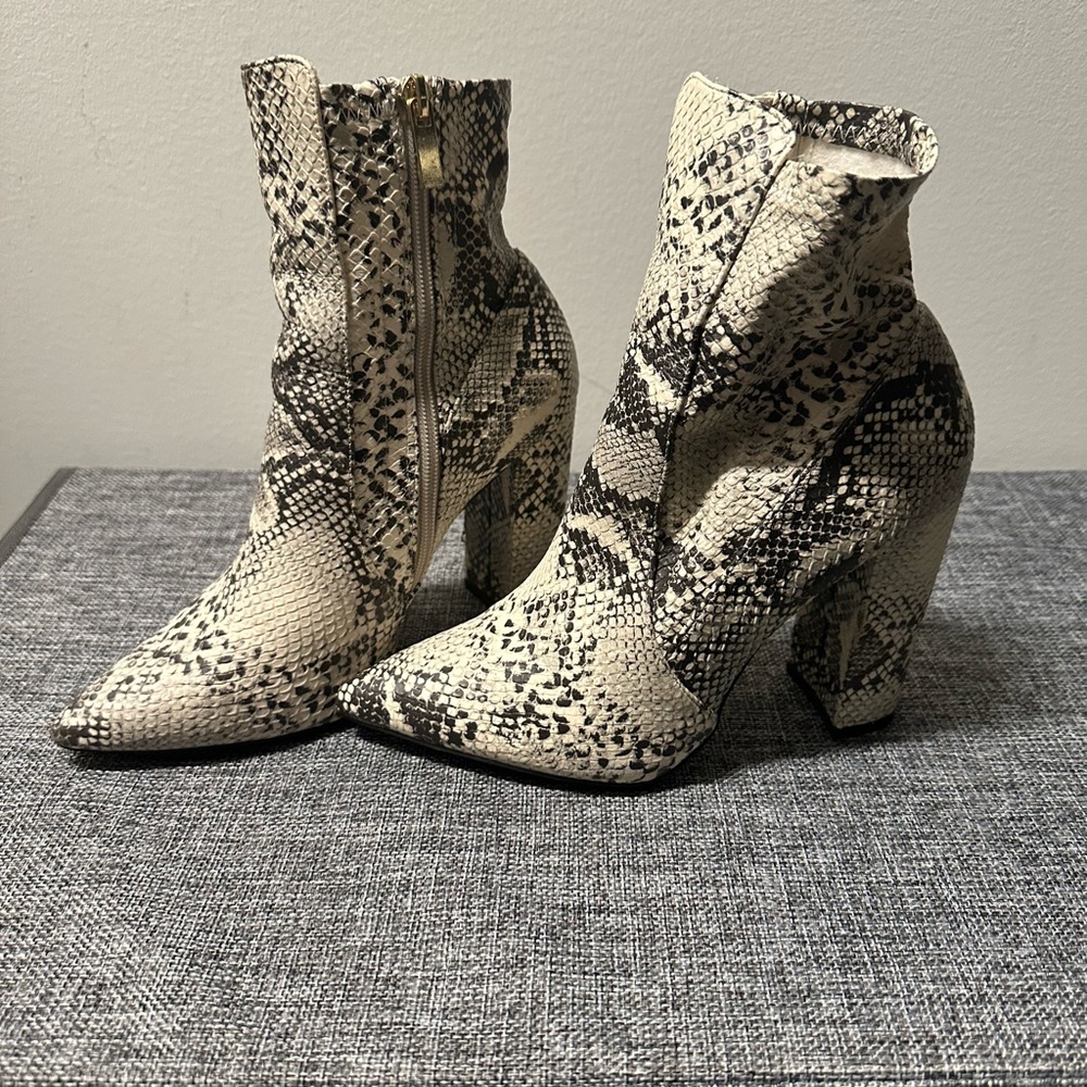 Size 7 Snakeskin Ankle Booties